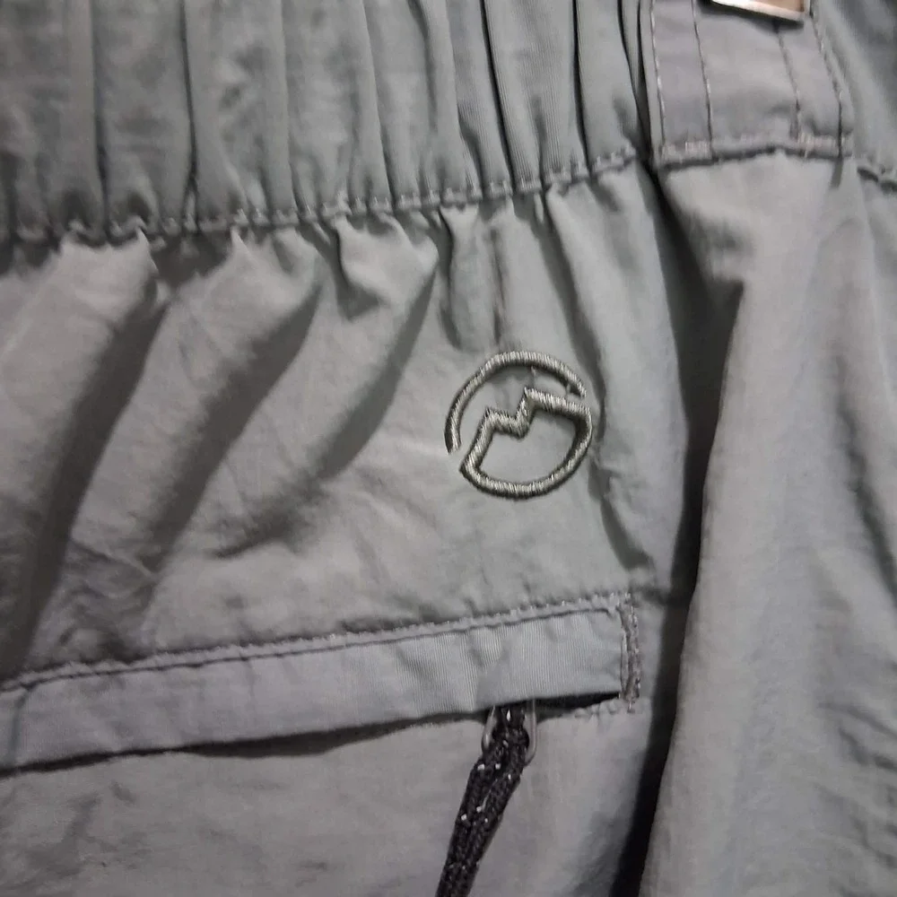 Magellan Outdoors Fish Gear Mens 3XL‎ Gray Cargo Shorts Water Repellent Nylon